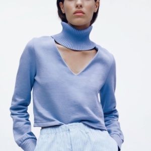 Zara Blue Turtleneck Sweatshirt
